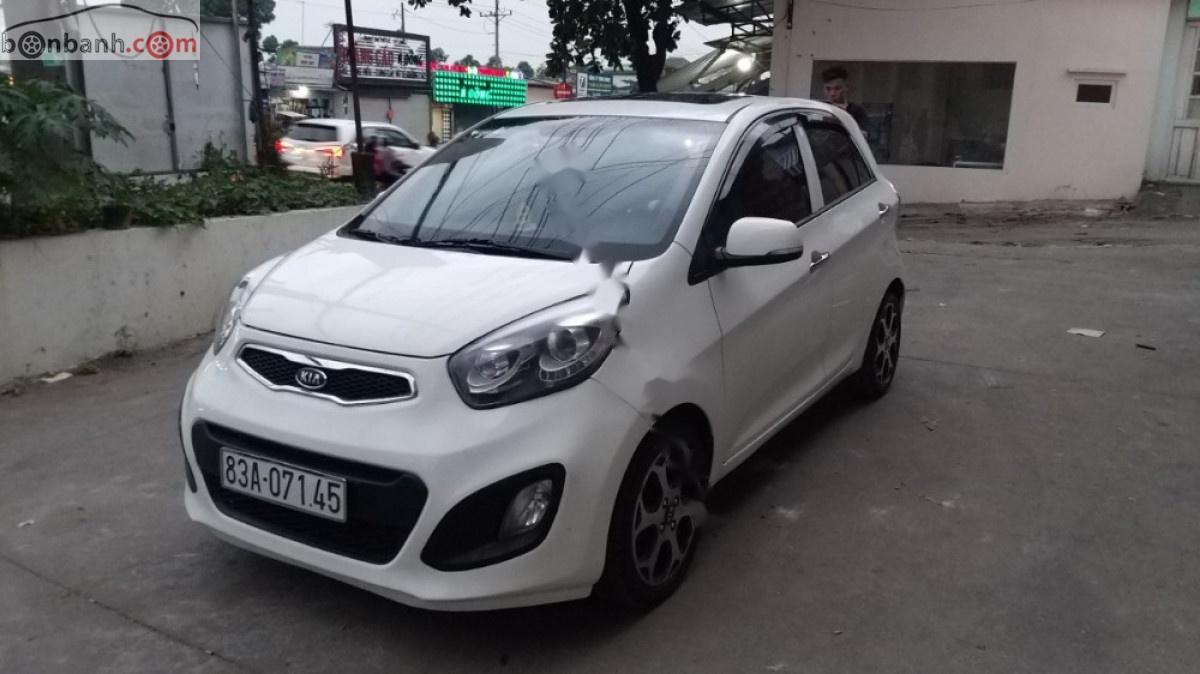 Kia Picanto 2012 - Cần bán xe Kia Picanto đời 2012, màu trắng giá cạnh tranh xe còn mới lắm