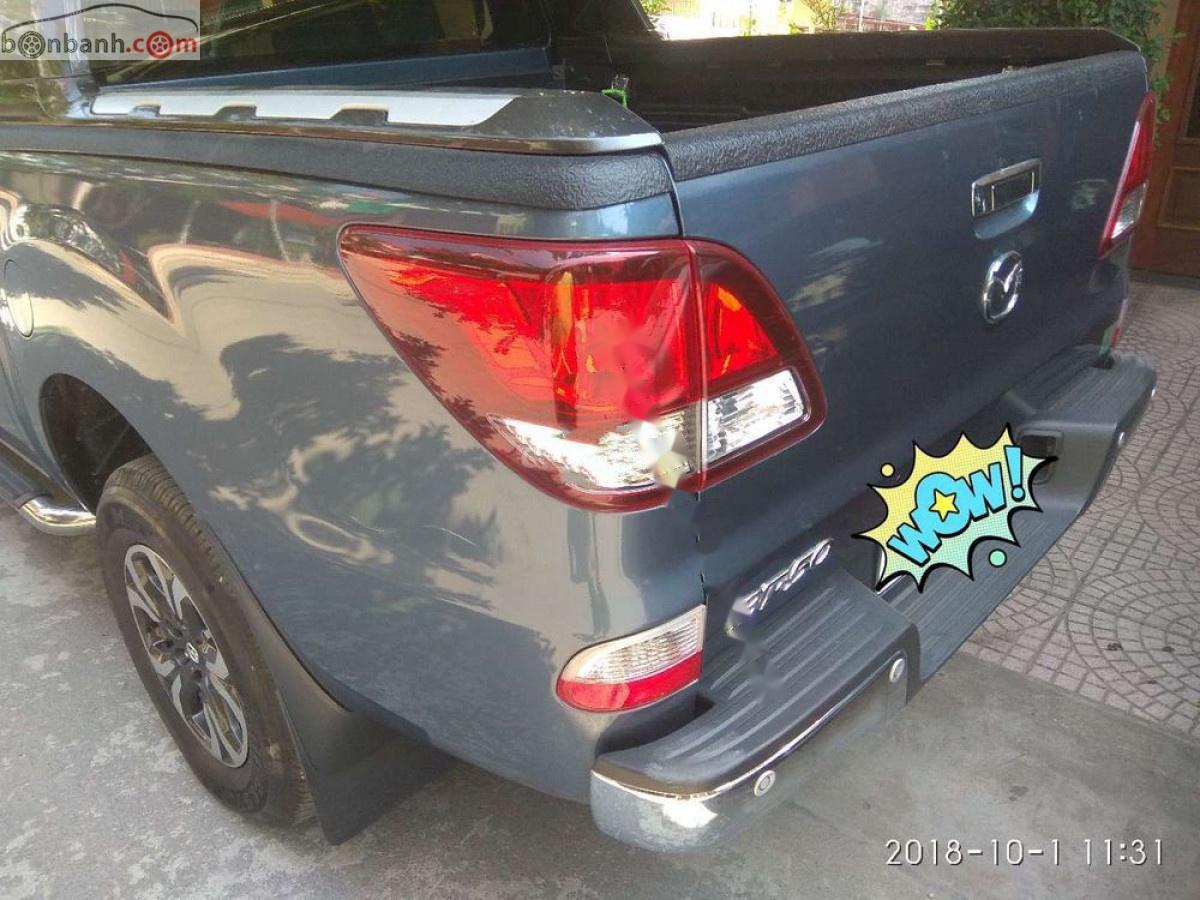 Mazda BT 50 2016 - Bán xe Mazda BT 50 2.2AT năm sản xuất 2016, màu xanh lam, nhập khẩu nguyên chiếc, giá tốt