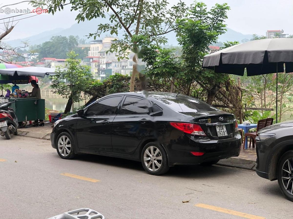 Hyundai Accent 2014 - Xe Hyundai Accent năm 2014, màu đen, xe nhập chính hãng