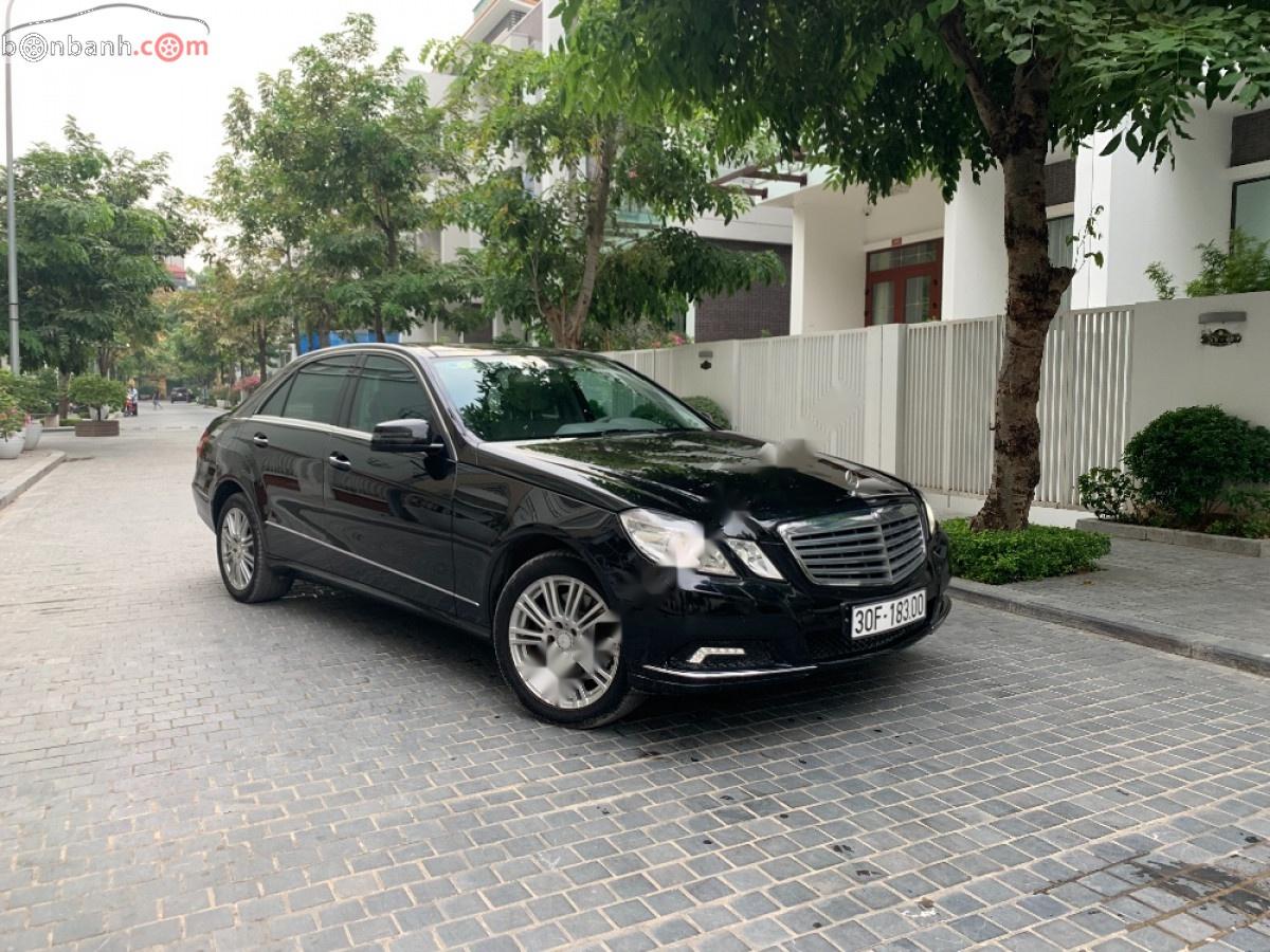 Mercedes-Benz E class E300 2009 - Bán Mercedes E300 năm 2009, màu đen số tự động giá cạnh tranh