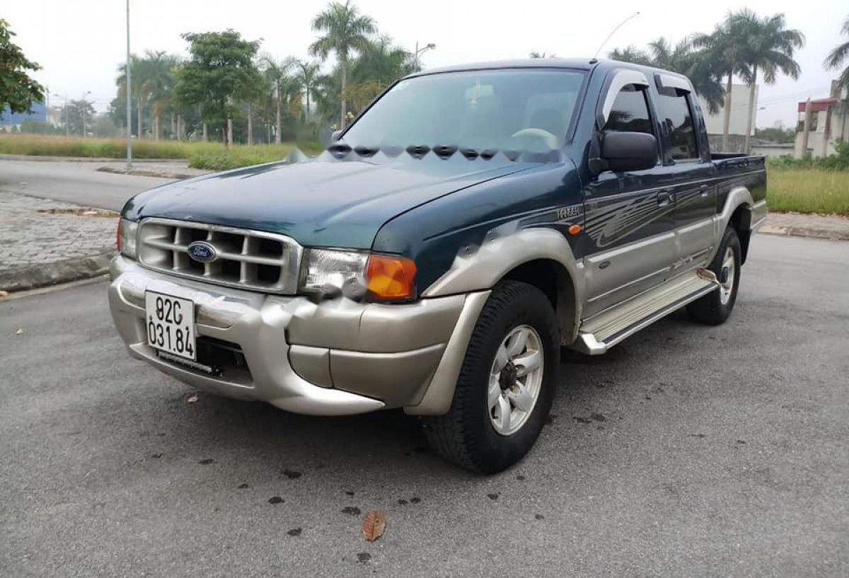 Ford Ranger XLT 4x4 MT 2002 - Cần bán gấp Ford Ranger XLT 4x4 MT đời 2002, màu xanh, giá tốt