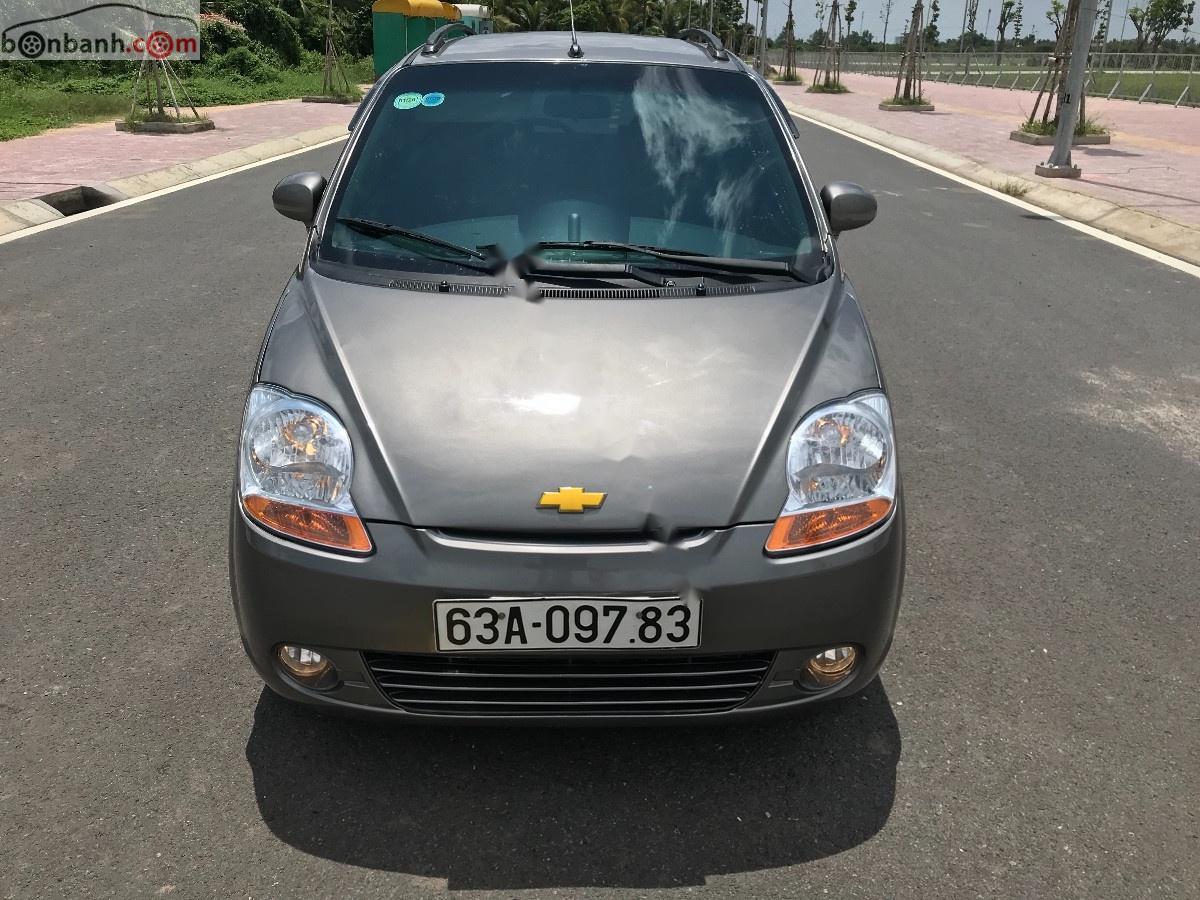 Chevrolet Spark 2009 - Bán Chevrolet Spark năm sản xuất 2009, màu bạc xe còn mới lắm