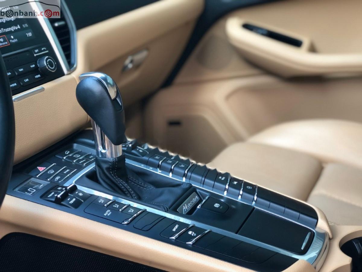 Porsche Macan 2017 - Bán ô tô Porsche Macan đời 2017, màu đen, nhập khẩu nguyên chiếc 