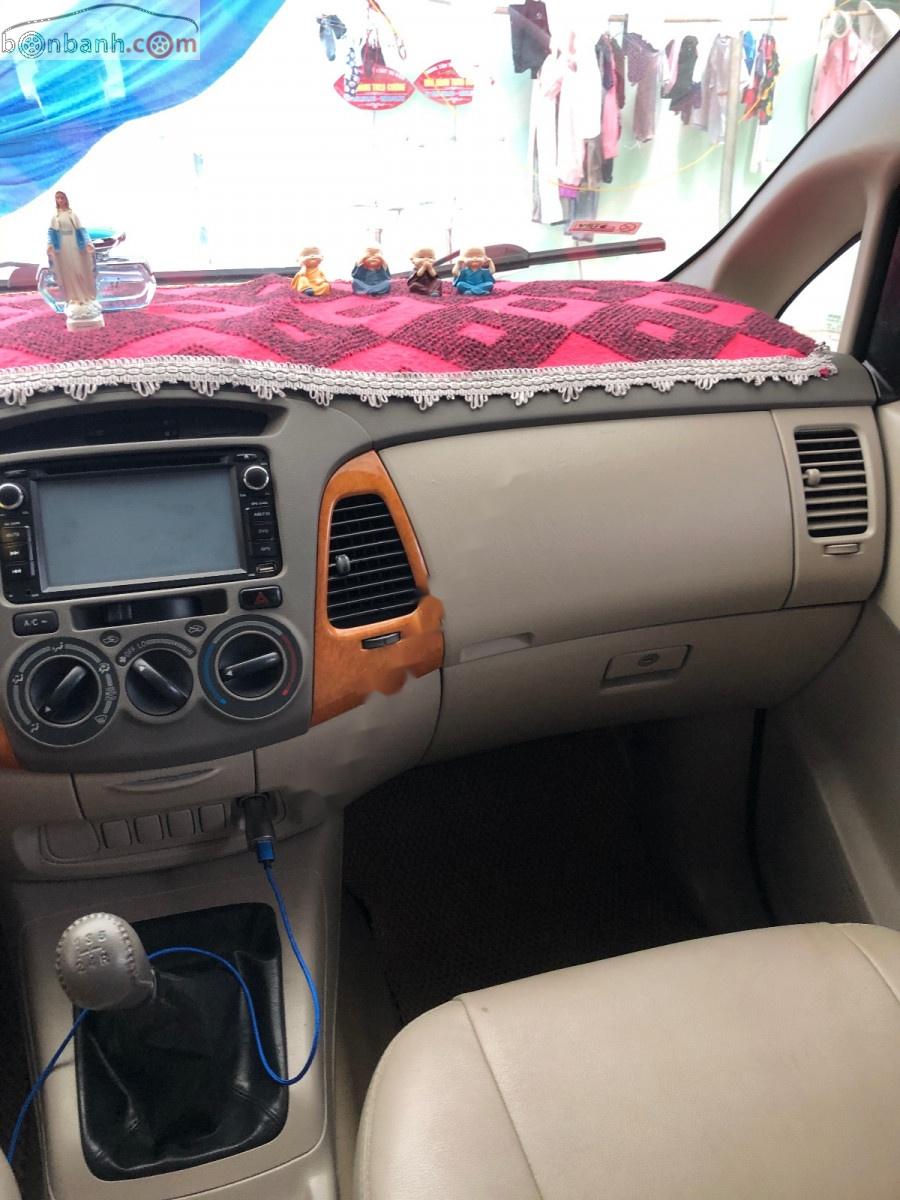 Toyota Innova G 2011 - Xe cũ Toyota Innova G đời 2011, màu bạc