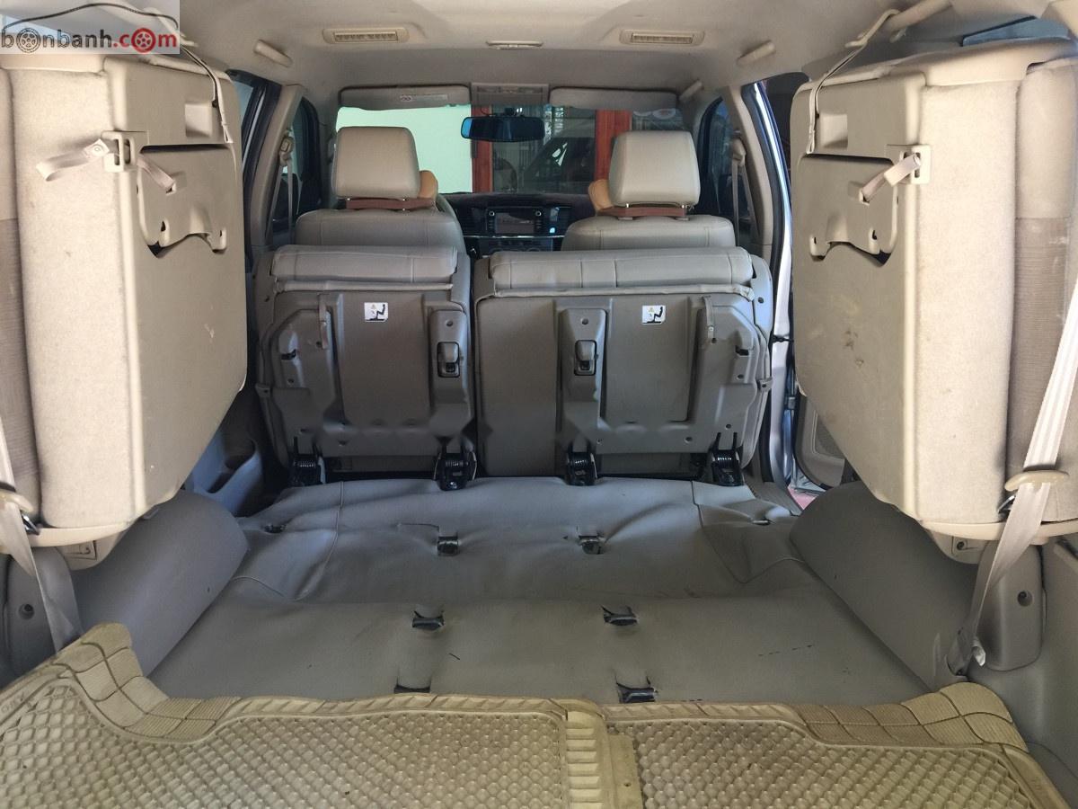 Toyota Fortuner 2.5G 2012 - Bán xe Toyota Fortuner 2.5G đời 2012, màu bạc số tự động giá cạnh tranh