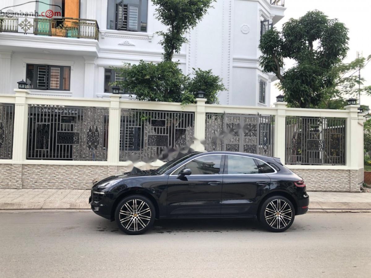 Porsche Macan 2017 - Bán ô tô Porsche Macan đời 2017, màu đen, nhập khẩu nguyên chiếc 