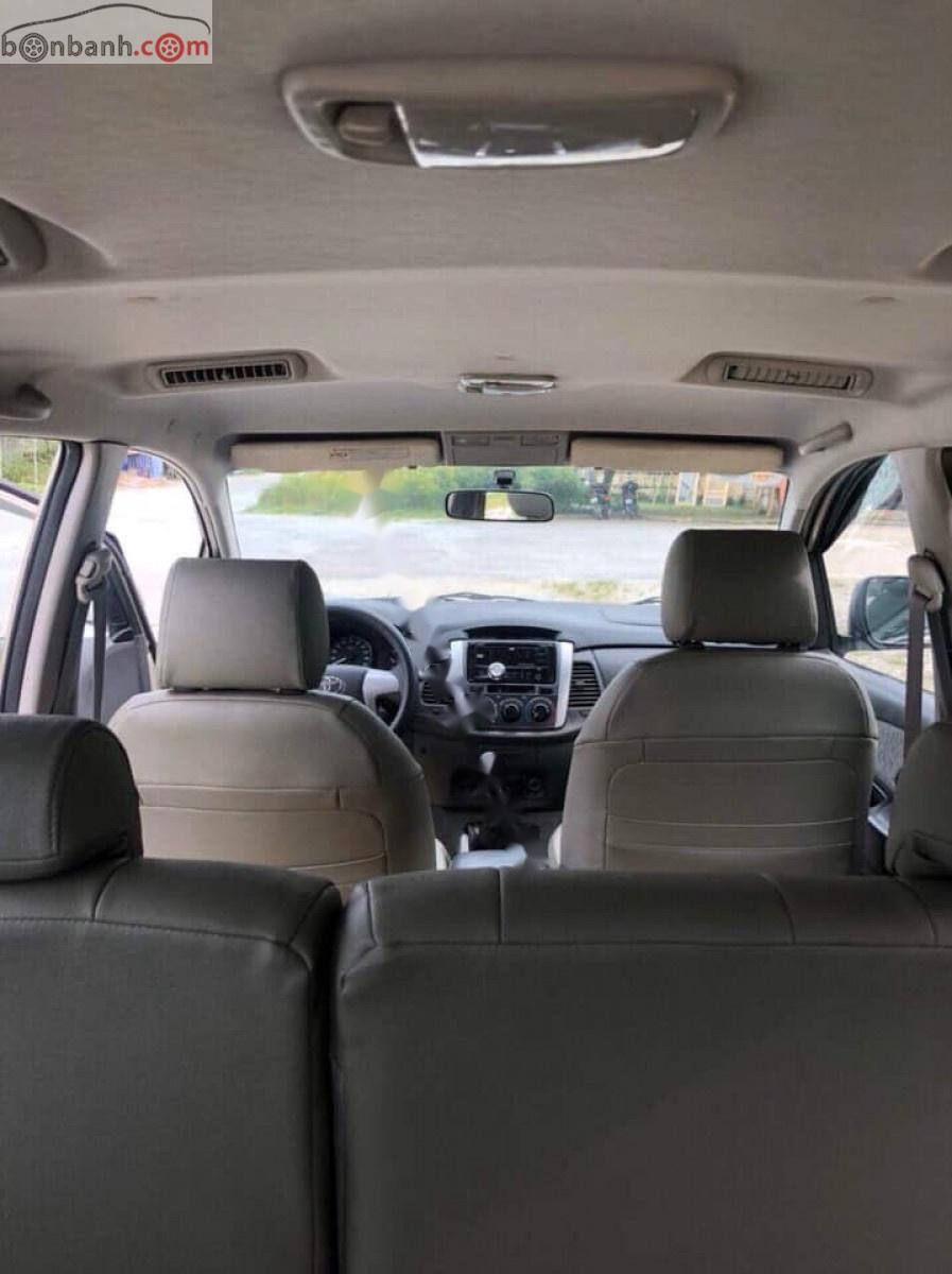 Toyota Innova 2013 - Cần bán xe Toyota Innova E đời 2013, 398 triệu