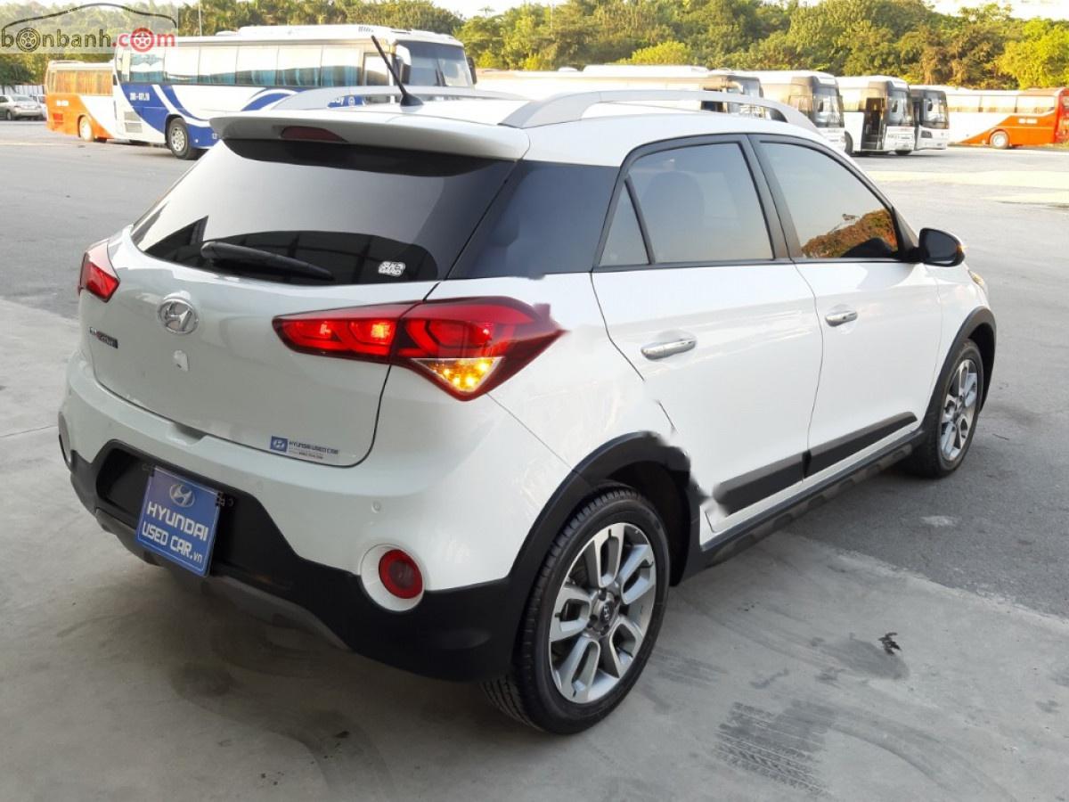 Hyundai i20 Active 2016 - Bán xe Hyundai i20 Active đời 2016, màu trắng, xe nhập chính hãng