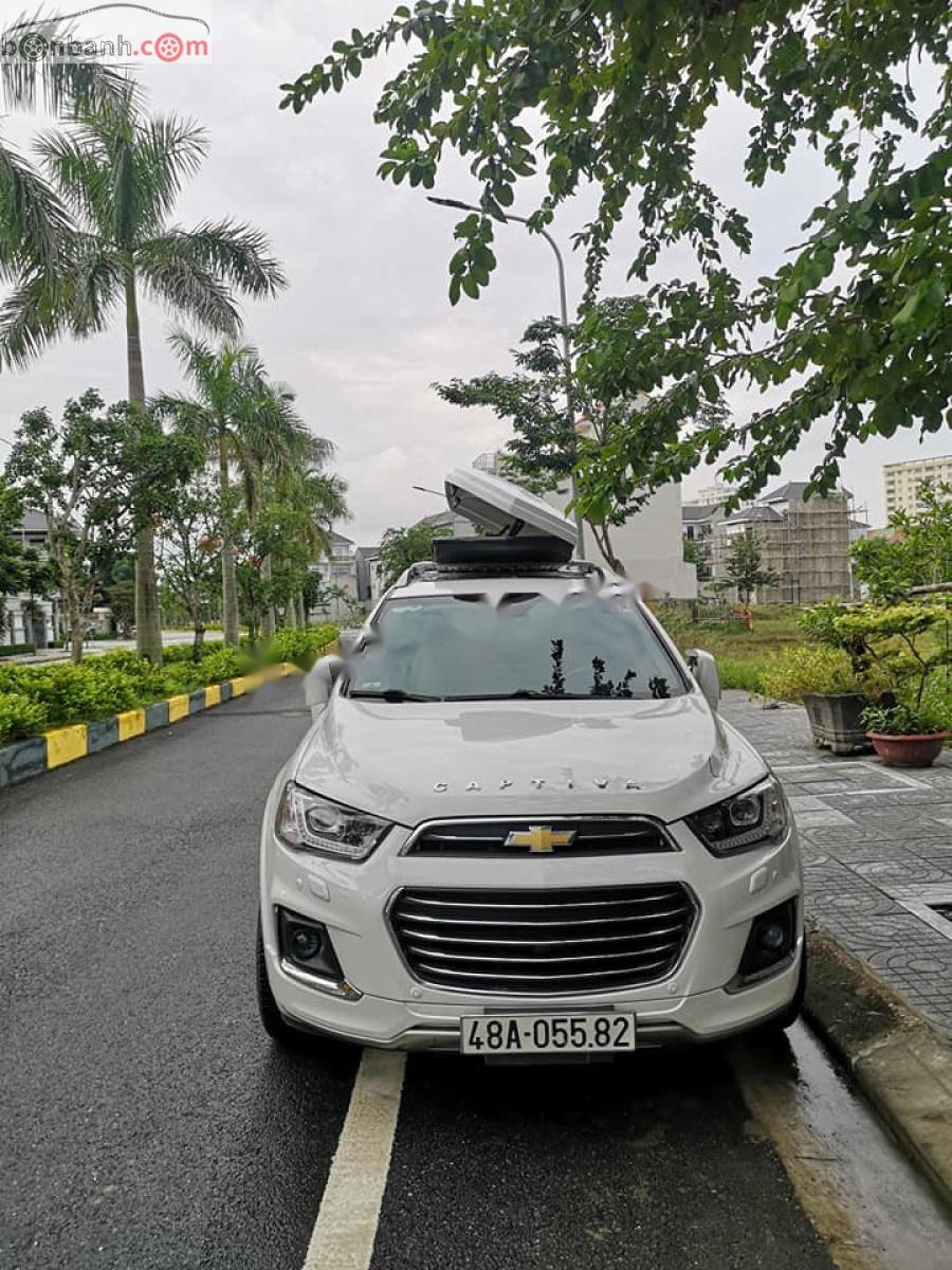 Chevrolet Captiva Revv 2017 - Cần bán Chevrolet Captiva Revv sản xuất 2017, màu trắng