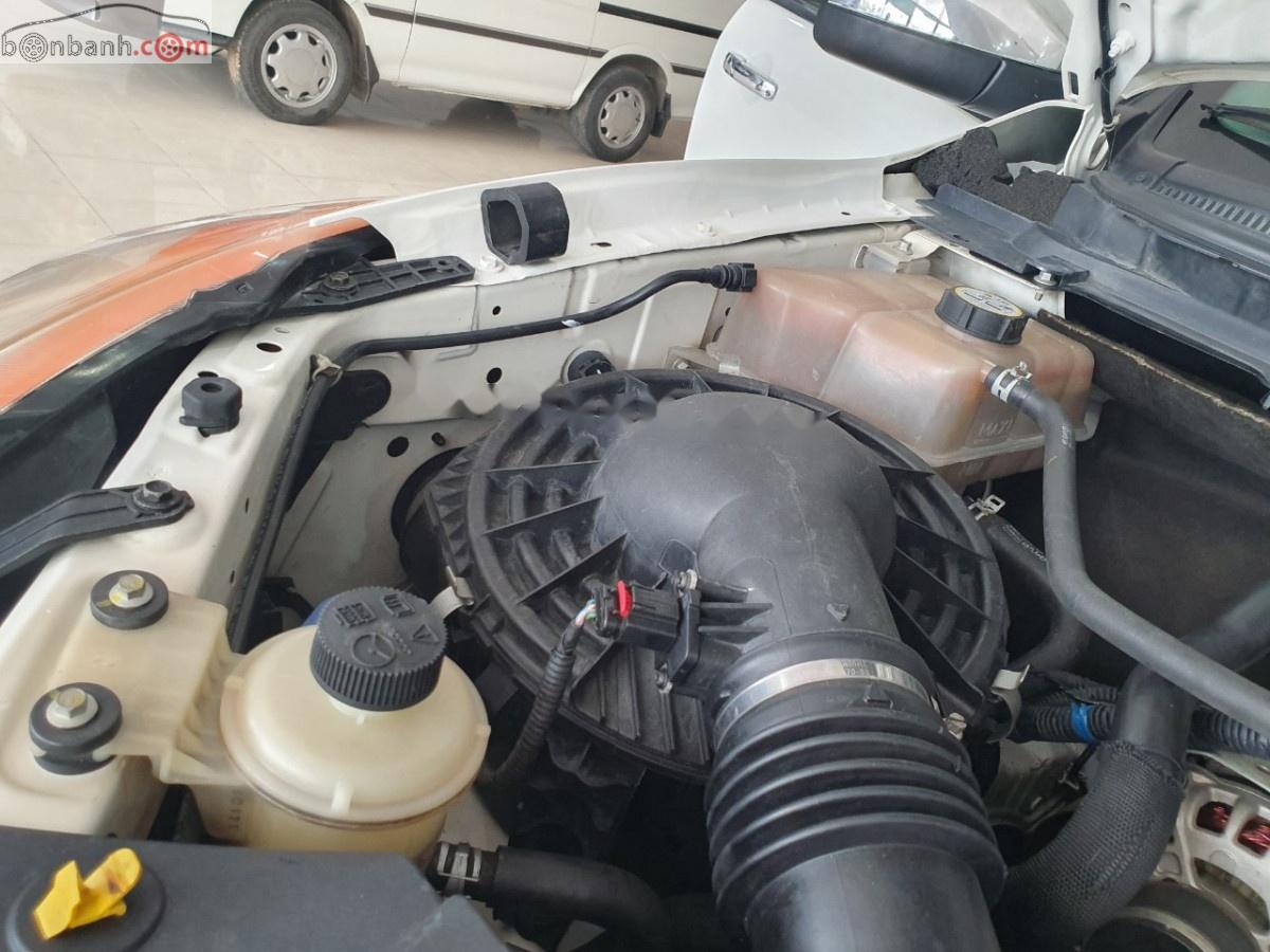 Mazda BT 50 2.2 MT4×4 2015 - Bán ô tô Mazda BT 50 2.2 MT4×4 năm sản xuất 2015, màu trắng, nhập khẩu 