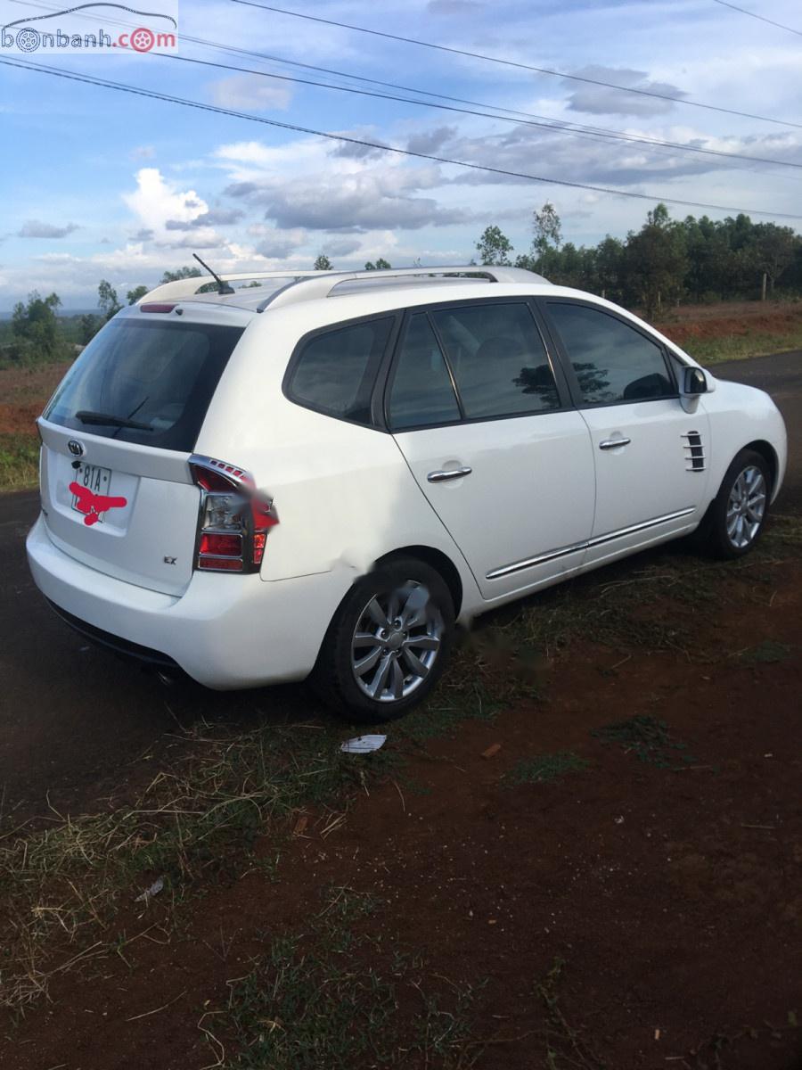 Kia Carens 2015 - Cần bán gấp Kia Carens năm sản xuất 2015, màu trắng số sàn