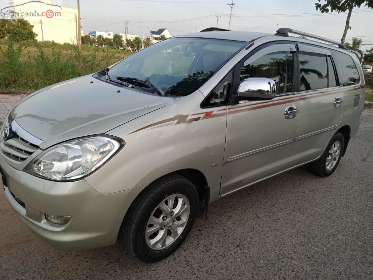 Toyota Innova G 2007 - Bán xe Toyota Innova G đời 2007, màu bạc, giá cạnh tranh