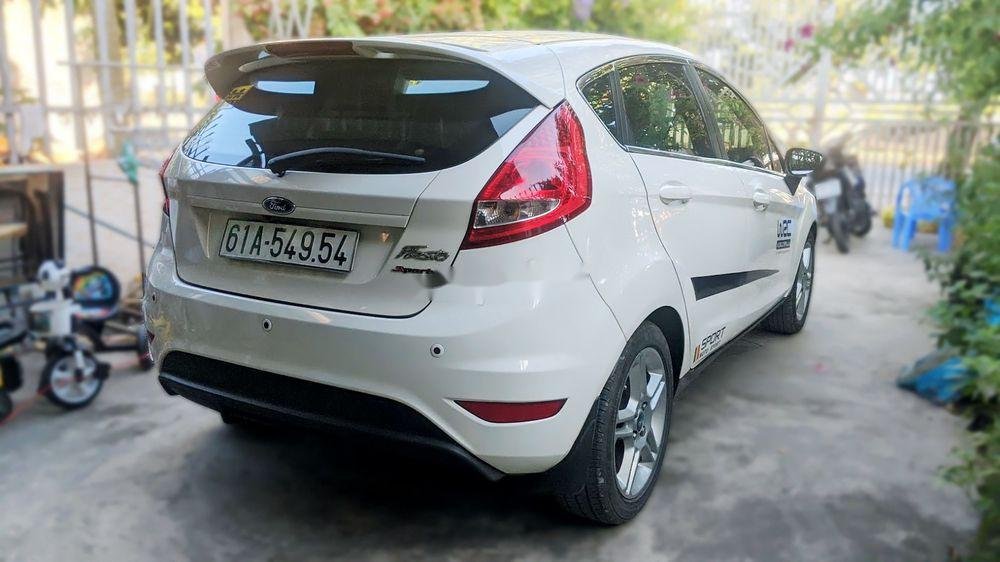 2011 Ford Fiesta SE With Functional Air Suspension Up For Auction