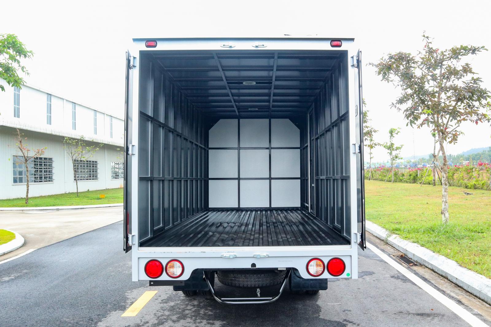 Thaco Bình Dương cần bán xe tải 2.5 tấn Kia K250 thùng dài 4.5 m
