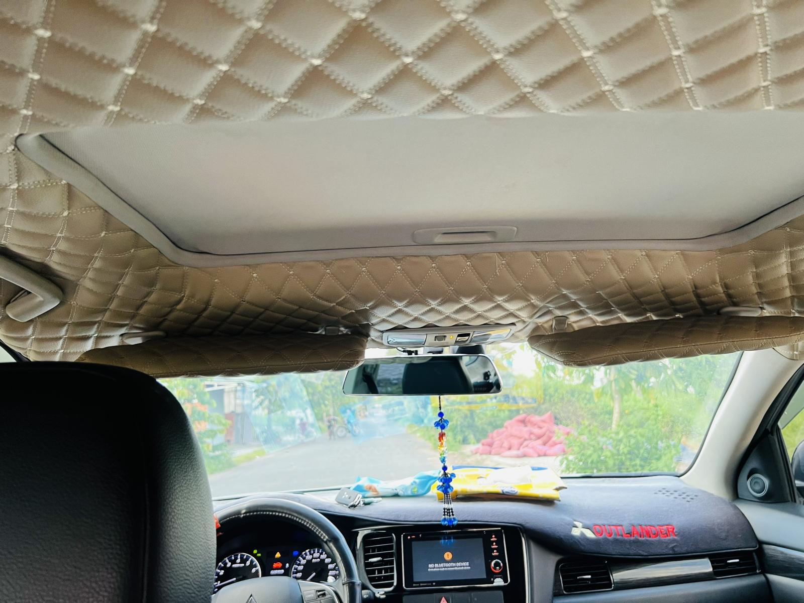 Mitsubishi Outlander 2018 - Chính chủ cần bán xe 7 chỗ Mitsubishi Outlander 2018 tại Ba Tri - Bến Tre - Giá 640 triệu.