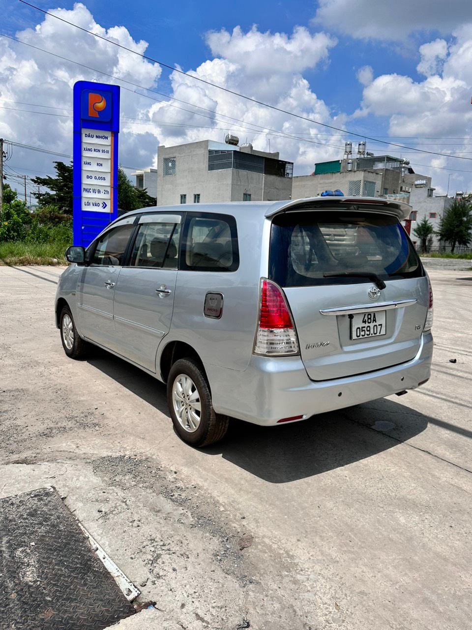 Hãng khác Khác 2011 - GIA ĐÌNH CẦN BÁN XE INNOVA SẢN XUẤT 2011