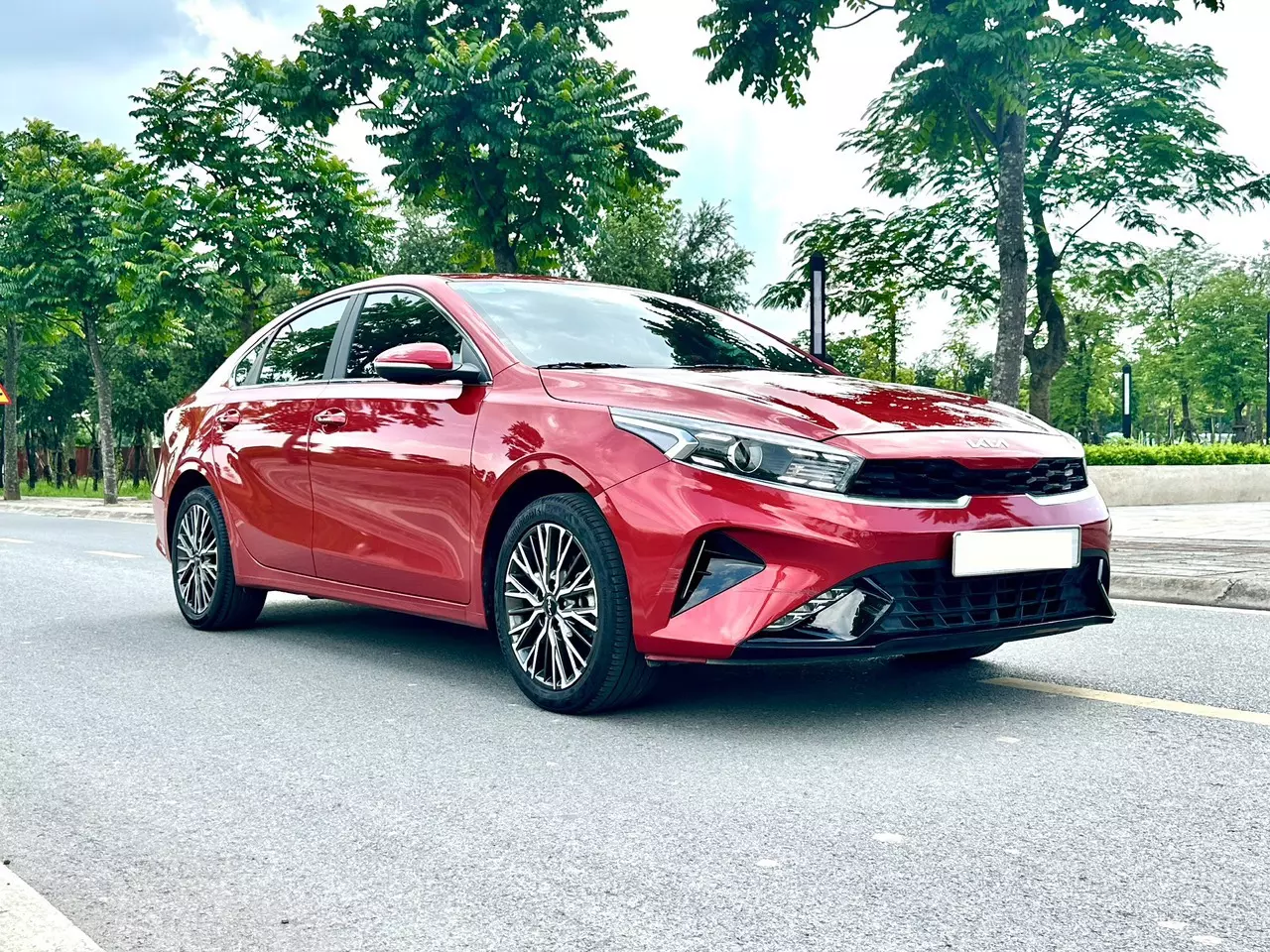 Kia K3 2022 - CHÍNH CHỦ CẦN BÁN XE KIA LUXURY 2022 ĐỎ RỰC RỠ
