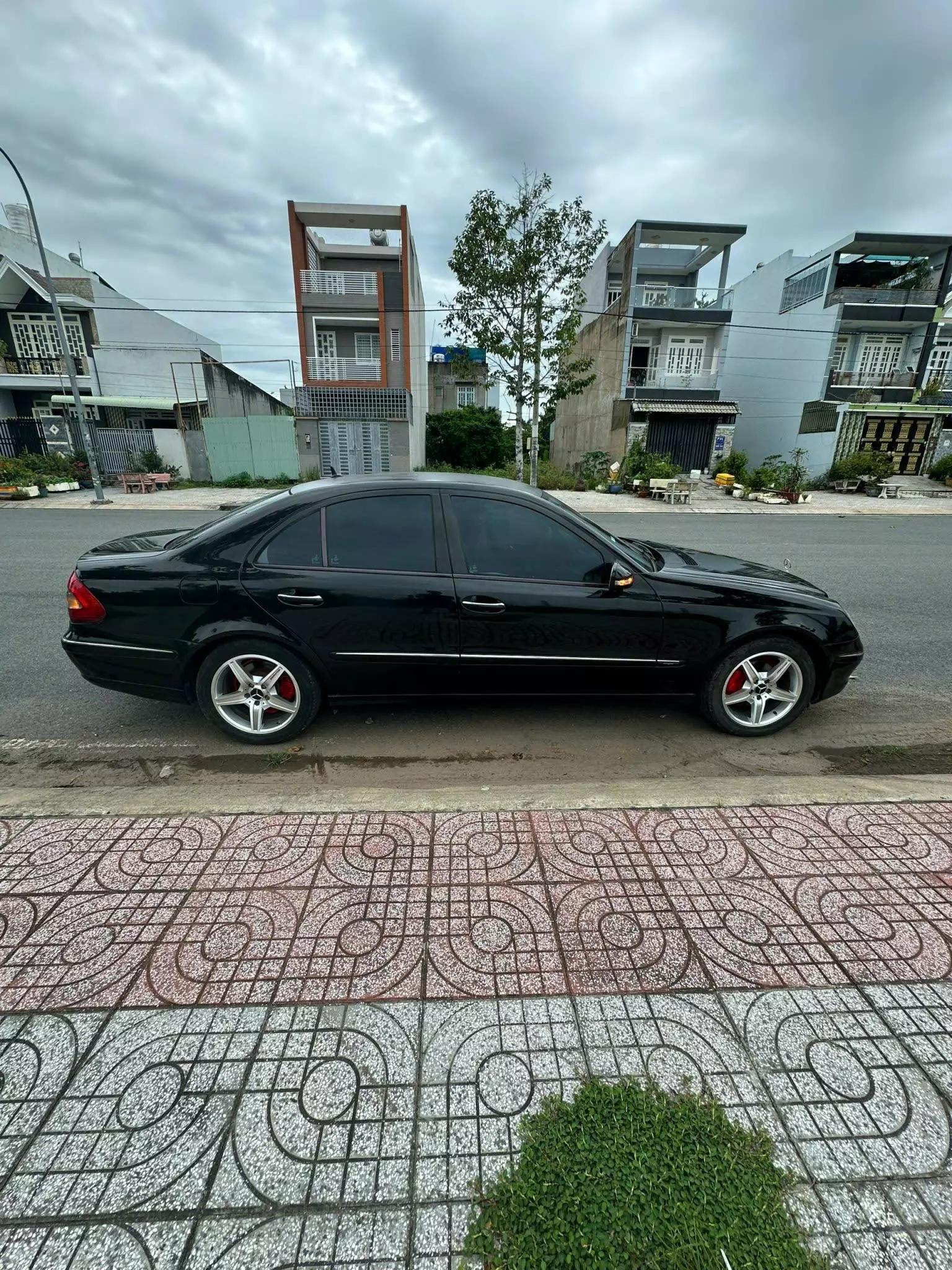Mercedes-Benz E200 2006 - Chính Chủ Cần Bán Xe Mercedes - Benz Sản Xuất Năm 2006