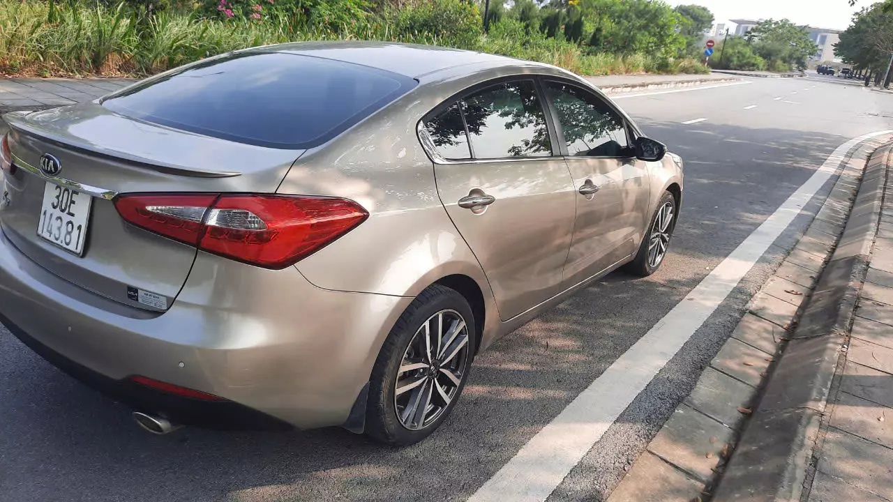 Kia K3 2016 - Bán nhanh xe  K3 đời 2016 xe 1.6AT  một chủ từ đầu 
