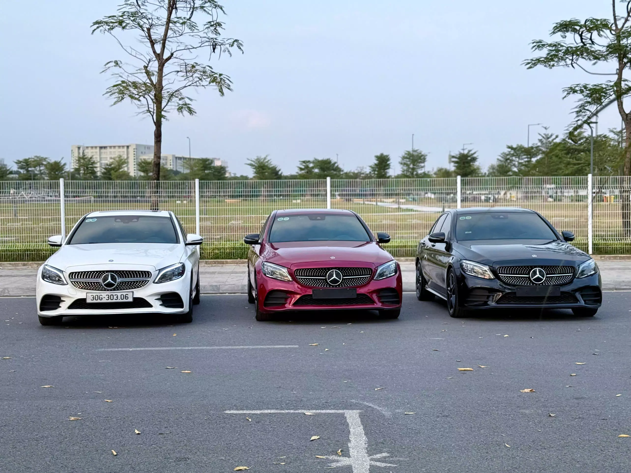 Mercedes-Benz C300 2021 - SẴN BA BÉ HẠT TIÊU MERCEDES CHỜ KHÁCH 