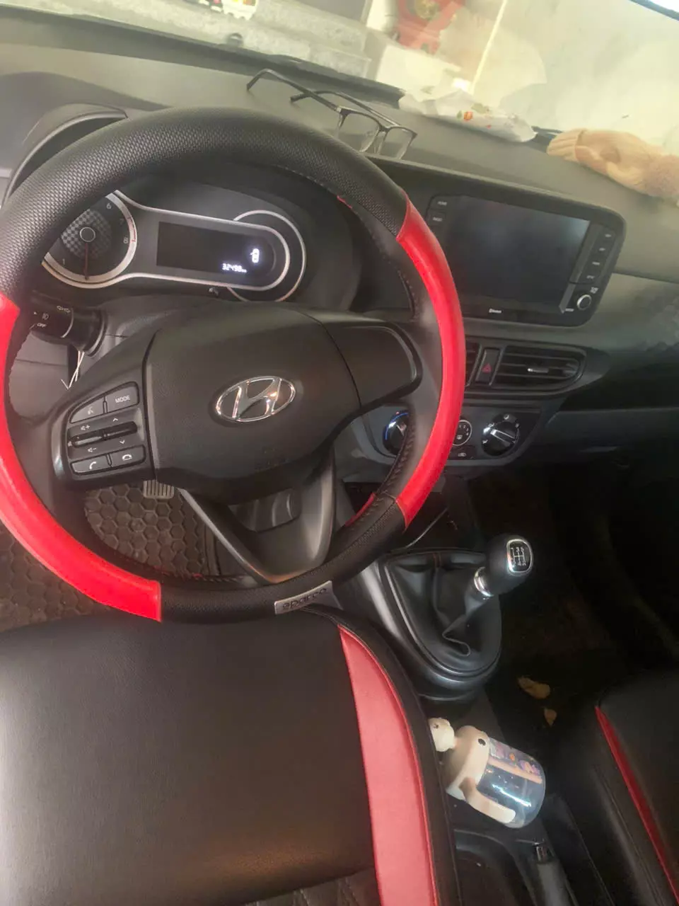 Hyundai Grand i10 2022 - Cần bán xe i10 2022 hatback bản đủ số sàn- 320 triệu