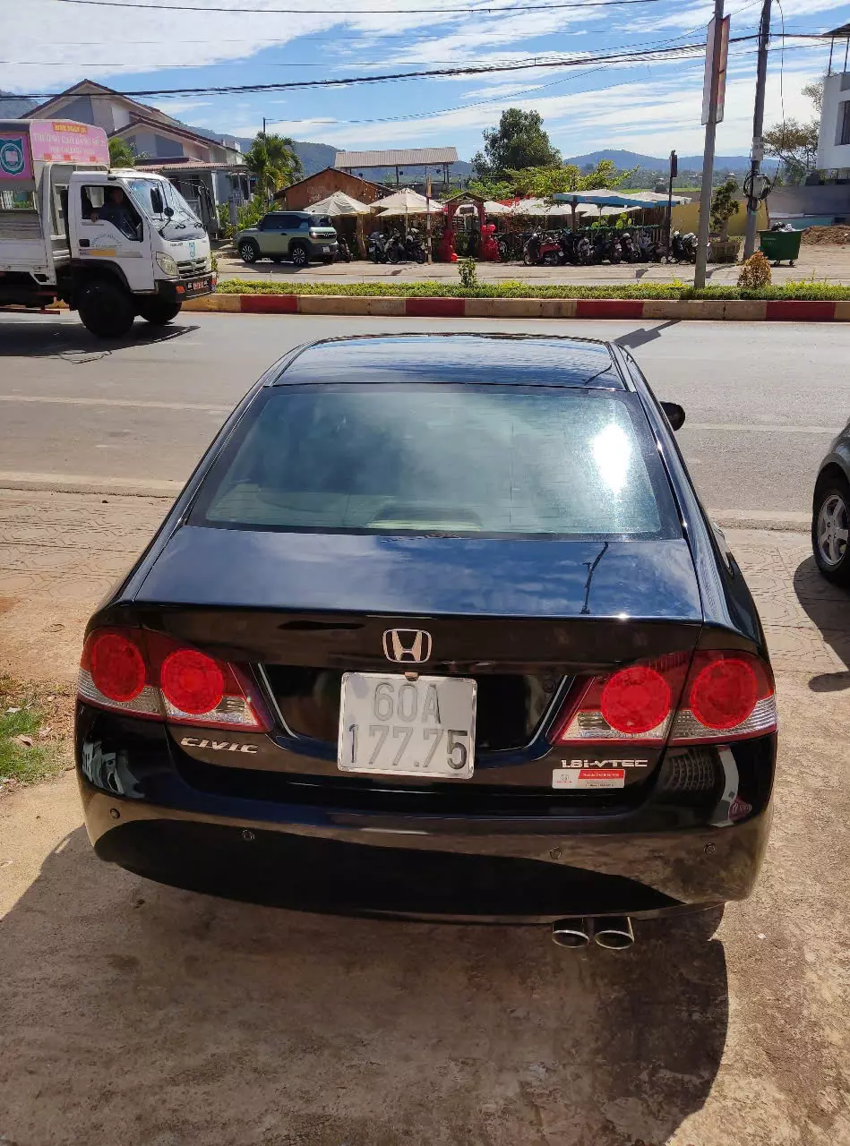 Honda Civic 2008 - Chính chủ bán xe Honda Civic sản xuất 2008 đăng ký 2009 1.8 AT 