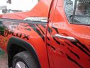 Toyota Hilux 2016 - Cần bán xe Toyota Hilux 2016, màu đỏ