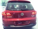 Volkswagen Tiguan 2016 - Dòng SUV nhập Đức Volkswagen Tiguan 2.0l đời 2016, màu đỏ mận. Tặng 100% thuế trước bạ+ ưu đãi 30 triệu. LH 0902608293