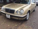 Mercedes-Benz E230 1996 - Cần bán xe Mercedes Benz E class E230 1996, đăng ký lần đầu 1999
