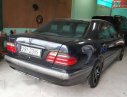 Mercedes-Benz E240   2001 - Bán xe cũ Mercedes E240 đời 2001, màu đen, 240tr