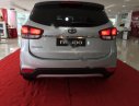 Kia Rondo GMT 2017 - Bán xe Kia Rondo GMT đời 2017, màu bạc, giá chỉ 654 triệu