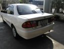 Mazda 323   2000 - Cần bán xe cũ Mazda 323 đời 2000, màu trắng, 145tr