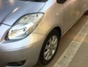 Toyota Yaris 2010 - Cần bán gấp Toyota Yaris đời 2010, màu bạc