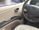 Hyundai i10 2010 - Gia đình bán xe Hyundai i10 đời 2010, màu xanh lam, nhập khẩu