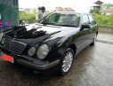 Mercedes-Benz E240   2004 - Cần bán xe Mercedes-BenzE240 2004, màu đen