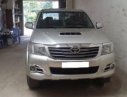 Toyota Hilux E 2014 - Bán xe Toyota Hilux E 4x2MT năm 2014, 500tr cần bay gấp