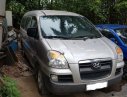 Hyundai Starex GRX 2004 - Bán xe cũ Hyundai Starex GRX 2004, màu bạc, nhập khẩu nguyên chiếc, giá 300tr