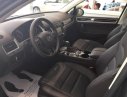 Volkswagen Touareg GP 2014 - VW Việt Nam bán Volkswagen Touareg GP đời 2014, màu đen, xe nhập mới 100%, cam kết giá tốt. LH Hương: 0902.608.293