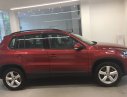 Volkswagen Tiguan GP 2016 - Xe nhập gầm cao Volkswagen Tiguan 2.0l GP đời 2016, màu đỏ mận, tặng 209 triệu tiền mặt, LH Hương: 0902.608.293