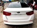 Kia Optima AT 2015 - Cần bán gấp Kia Optima AT đời 2015, màu trắng, xe nhập chính chủ