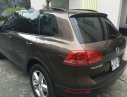 Volkswagen Touareg 2013 - Cần bán xe Volkswagen Touareg sản xuất 2013, màu nâu