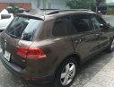 Volkswagen Touareg 2013 - Cần bán xe Volkswagen Touareg sản xuất 2013, màu nâu