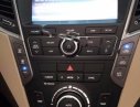 Hyundai Santa Fe 4WD 2016 - Cần bán xe Hyundai Santa Fe 4WD đời 2016, màu trắng