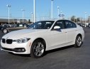 BMW 3 Series 330i 2017 - Bán BMW 3 Series 330i năm 2017, màu trắng, nhập khẩu chính hãng. Cam kết giá tốt nhất, giao xe ngay, đủ màu