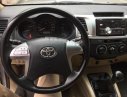 Toyota Hilux E 2015 - Cần bán xe Toyota Hilux E đời 2015, màu bạc, nhập khẩu chính hãng số sàn giá cạnh tranh