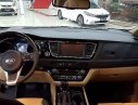 Kia Sedona GAT 2016 - Bán ô tô Kia Sedona GAT sản xuất 2016, màu trắng