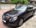 Mercedes-Benz E300 2010 - Bán Mercedes E300 đời 2010, màu đen, xe nhập số tự động