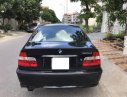 BMW 325i 2004 - Bán BMW 325i đời 2004, màu đen