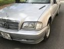 Mercedes-Benz C200 2002 - Cần bán xe Mercedes C200 đời 2002, màu bạc, nhập khẩu nguyên chiếc số tự động