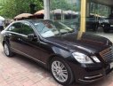 Mercedes-Benz E300 2010 - Bán Mercedes E300 đời 2010, màu đen, xe nhập số tự động